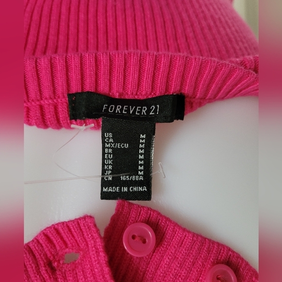 Pink Halter Ribbed Knit Top - Picture 3 of 6